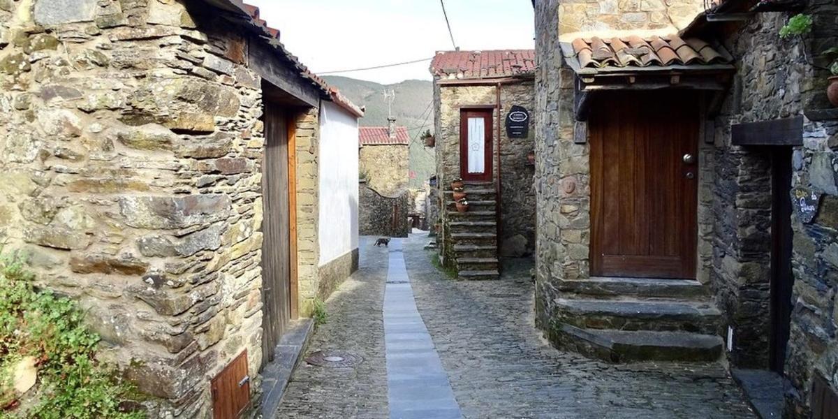 Beautiful House Villa Miranda do Corvo Exterior photo